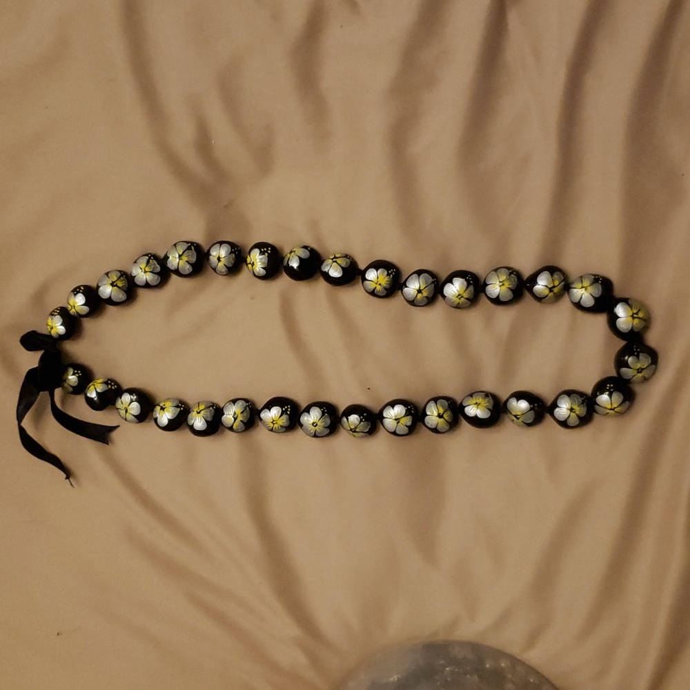 Kukui Nut Lei Hibiscus Silver Flower Necklace